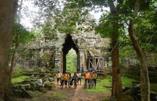 Ghost Gate, Siem Reap Cycling Tour